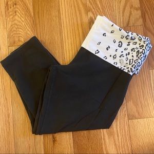 Victoria’s Secret Fold Over Yoga Capris